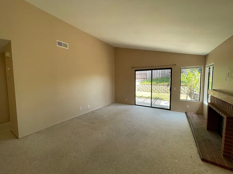 15943 Sunnyfield Pl — Photo 3