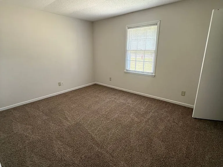 200 Independence Blvd — Photo 10