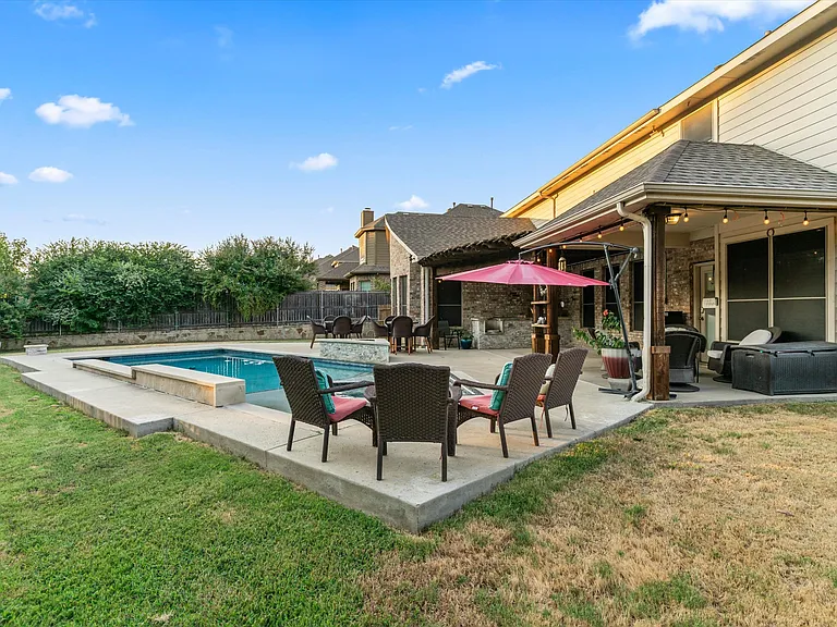 5733 Coleto Creek Cir — Photo 38