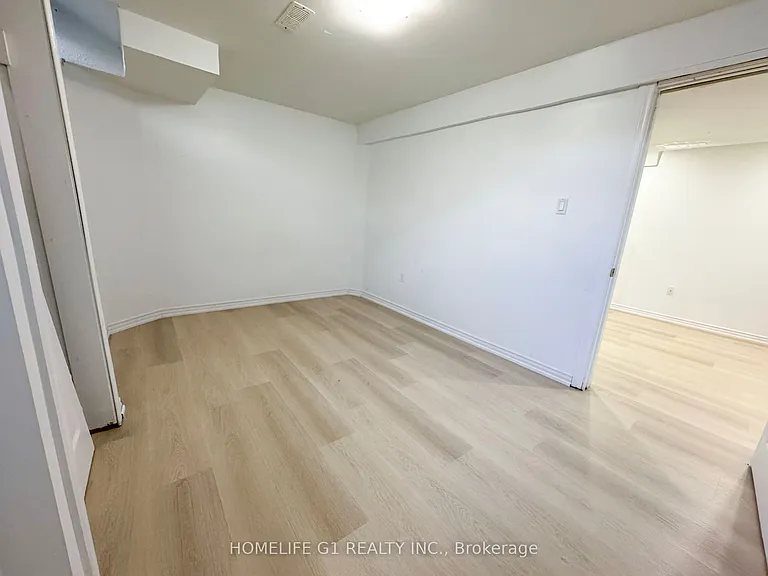 7 Bryony Rd #BASEMENT — Photo 8