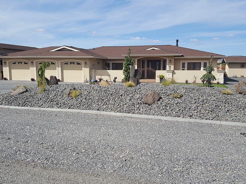 1st image of 704 Desert Aire Dr SW #93