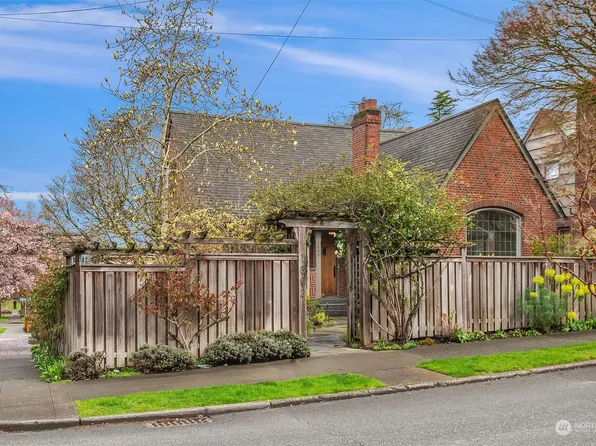 1802 E Lynn Street, Seattle, WA 98112