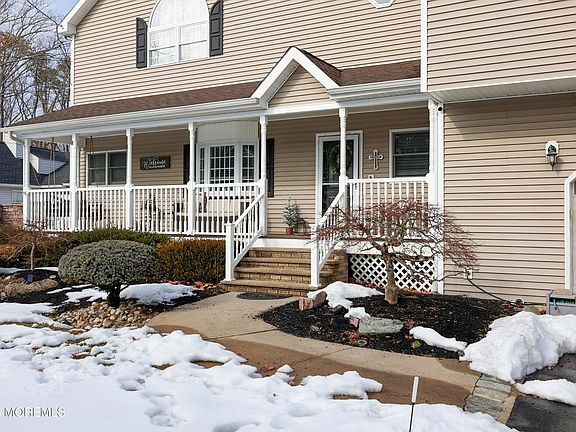 3rd image of 221 Georgia Road