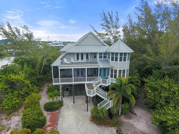 2nd image of 382 S Gulf Blvd
