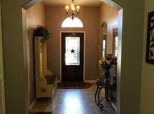 931 Christopher Ln, Baytown, TX 77521
