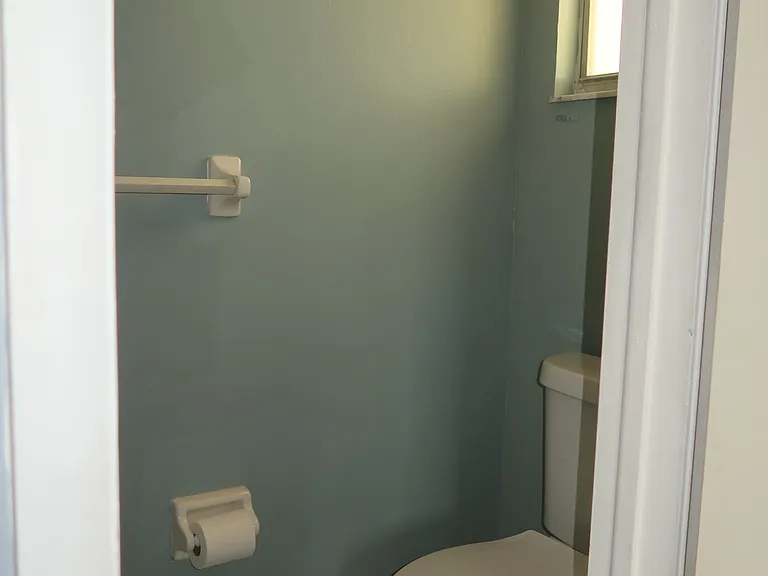 8211 Gwendolyn Rd — Photo 26