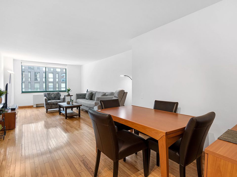 1st image of 275 Greenwich St APT 6J