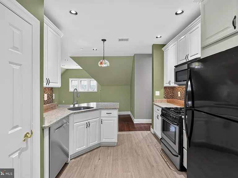 7220 Ridge Ave #G — Photo 7