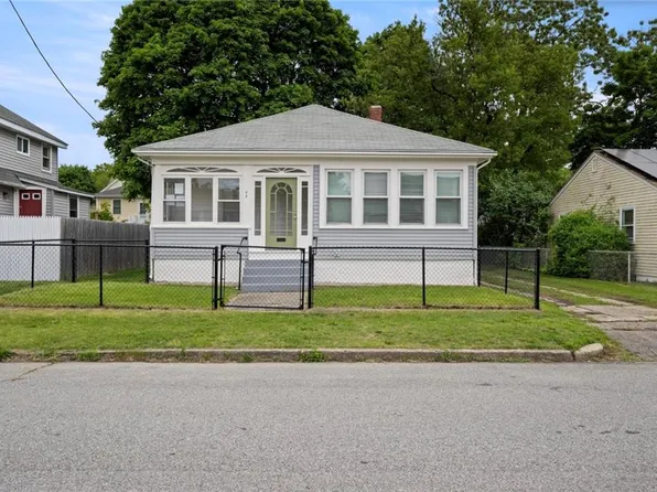 45 Ballston Ave, Pawtucket, RI 02861