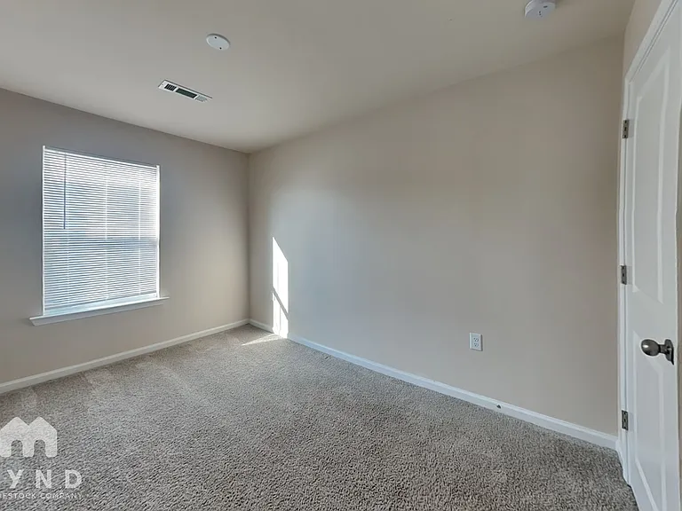 845 Falls Grove Trl — Photo 13