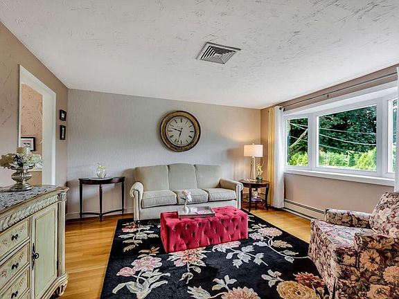4th image of 59 S Bedford St