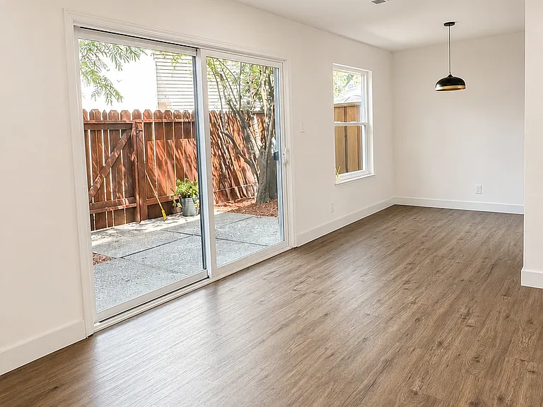 1409 Bel Air Dr #A — Photo 7