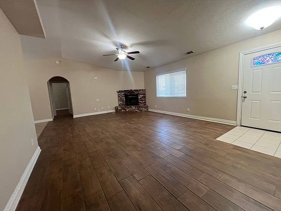 3rd image of 14070 Mohawk Rd