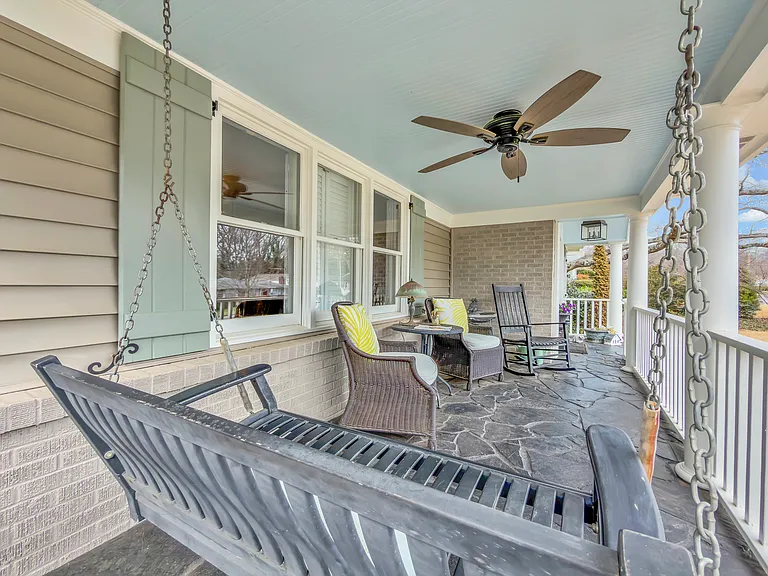 128 Rockwood Dr — Photo 55