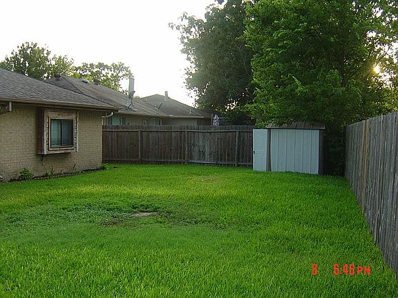 3rd image of 2423 Woodwind Dr