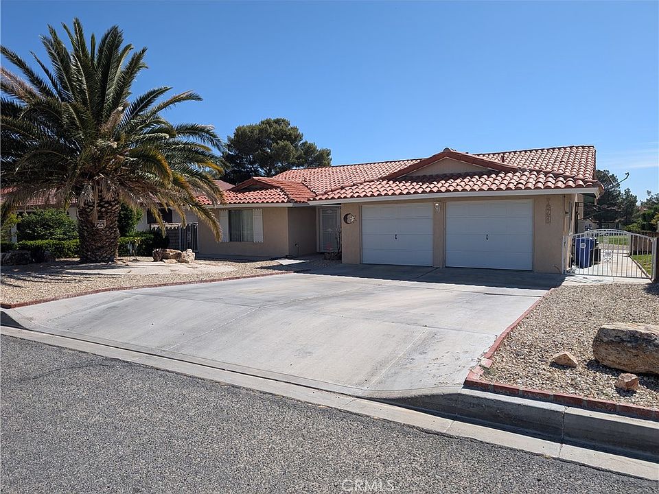 1st image of 27975 Fairacres Ln