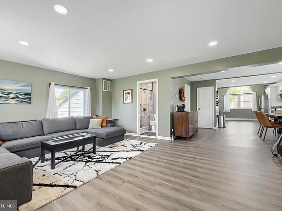 4th image of 8206 Bear Creek Dr