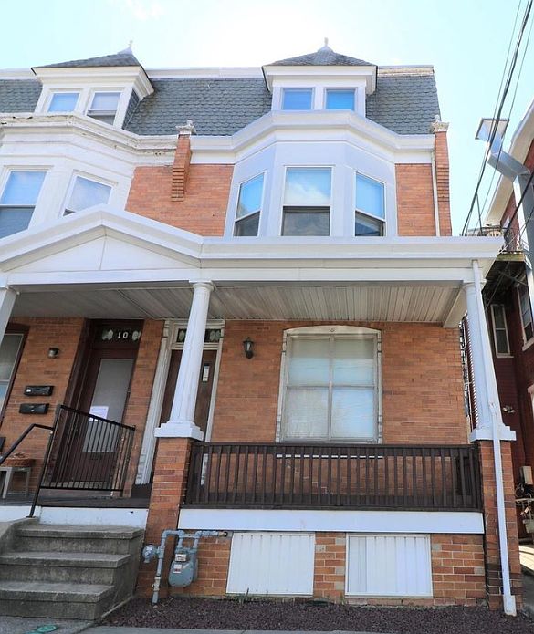 1st image of 12 W Lancaster Ave #2