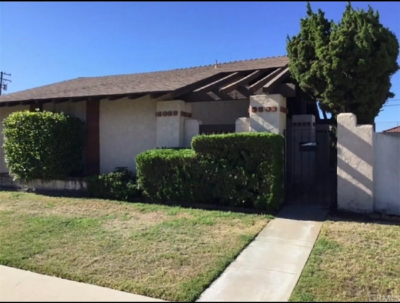2 bed, 900 sqft, $2,950 — Photo 1