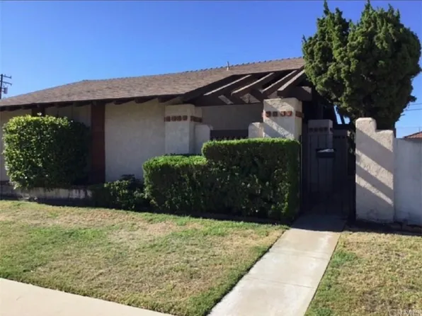 732 E Fairway Dr, Orange, CA 92866