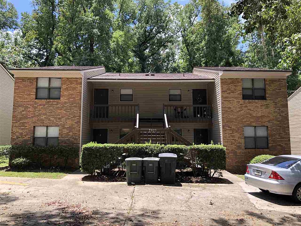 1st image of 2923 Woodrich Dr APT B