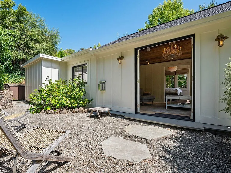 High End, Fully Furnished, Cottage In Downtown Mill Valley! Plus Optional Additional Cottage! Pro... — Photo 5
