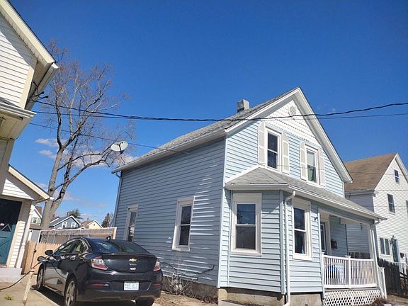 3rd image of 75 Cedar Ave