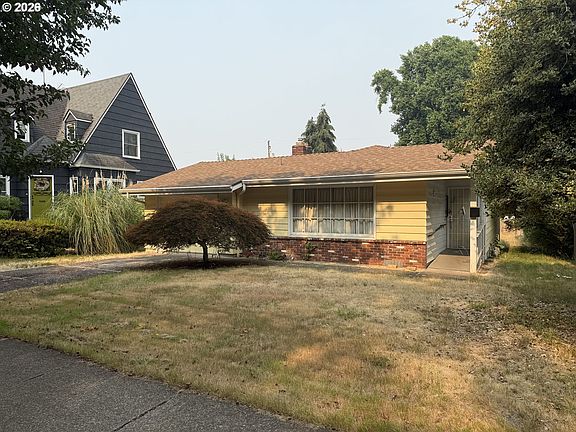 3rd image of 1265 19th St NE