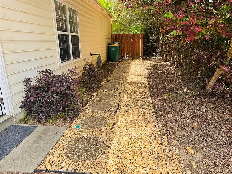 3020 Serenade Ct — Photo 29