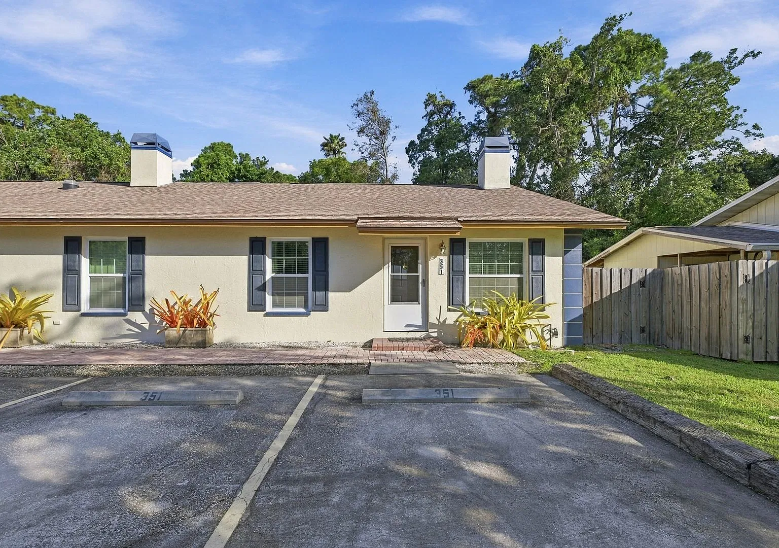Gorgeous 2br/2bath Triplex In Largo Available Now! — Photo 4