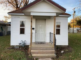 413 W Railroad St, Independence, KS 67301