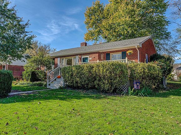 2nd image of 1155 Starmount Ave