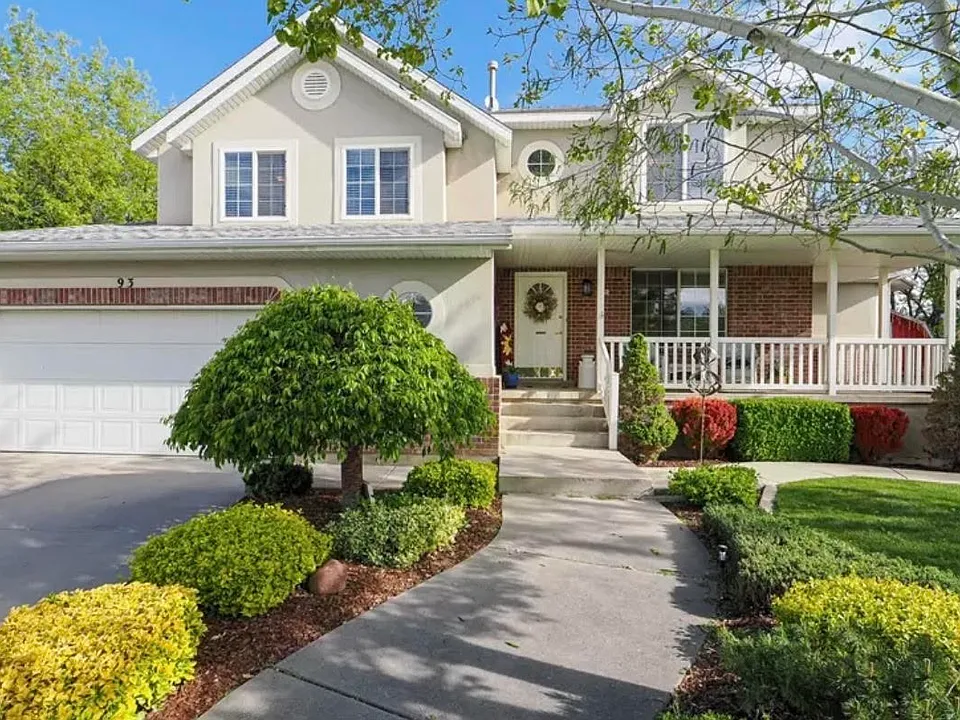93 E Cranberry Hill Dr