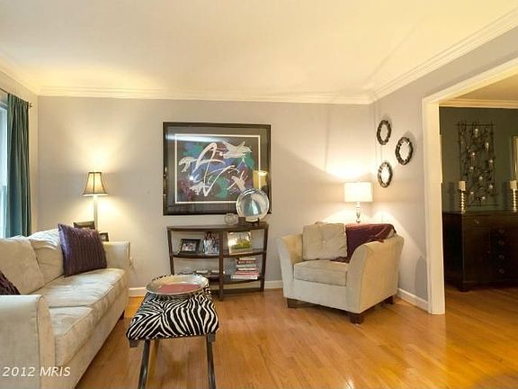 3rd image of 6878 McLean Province Cir