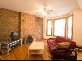 3727 N Fremont St #1, Chicago, IL 60613