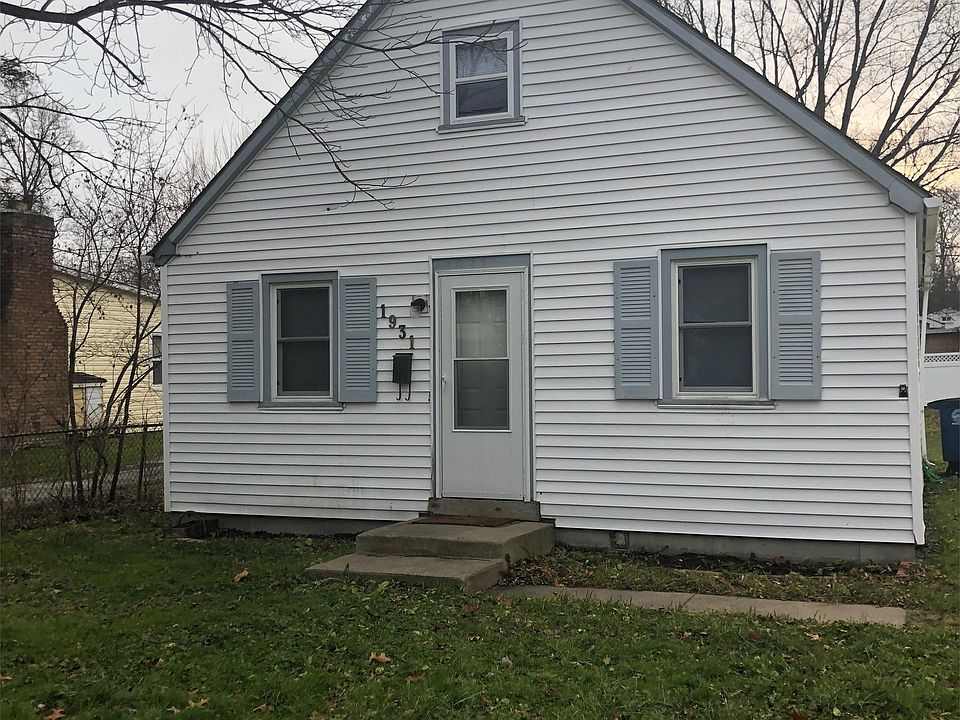 Beautiful 2 Bedroom 1 Bath 1100 sq foot home