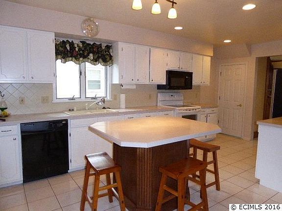 3rd image of 1965 Alta Vista St