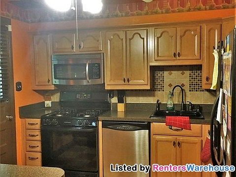 3rd image of 1308 Hillsway Ct
