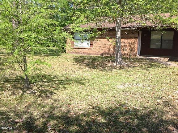 3rd image of 7800 Beatrice Ct