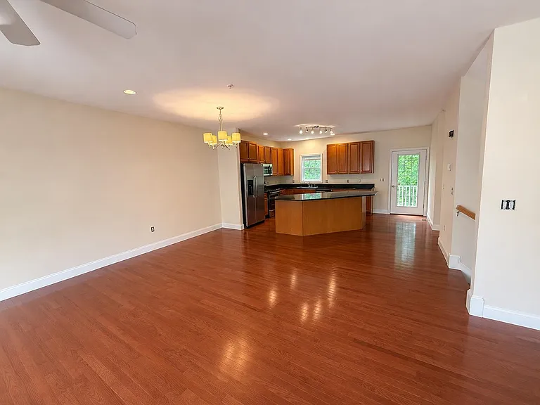 3 Sheffield Dr — Photo 5