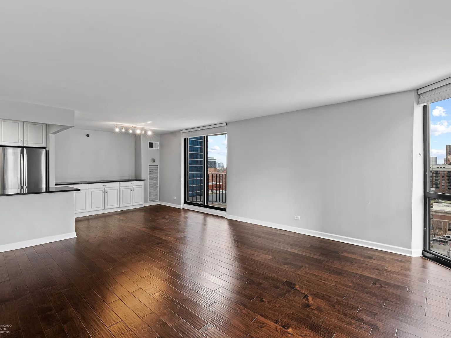 2 bed, 1250 sqft, $3,800 — Photo 4