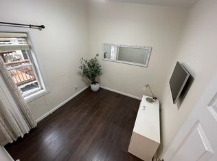 4053 Express Dr N, Ronkonkoma, NY 11779