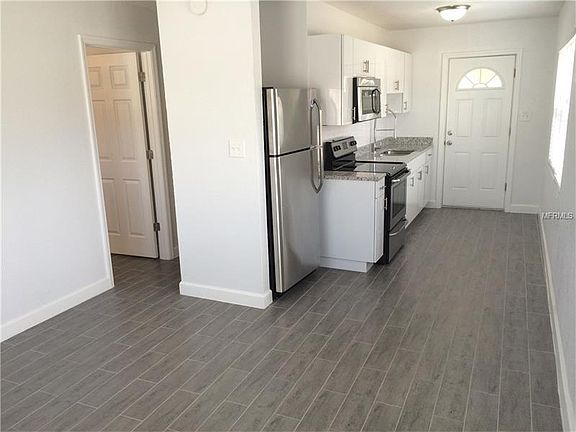 5th image of 1904 Cypress St