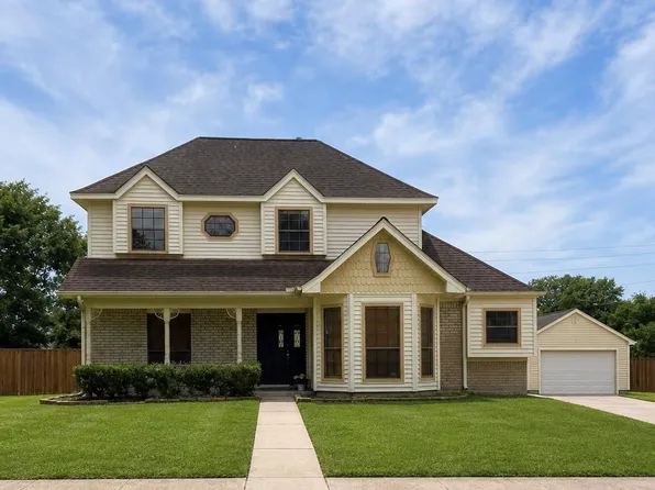 3002 El Camino St, Bay City, TX 77414
