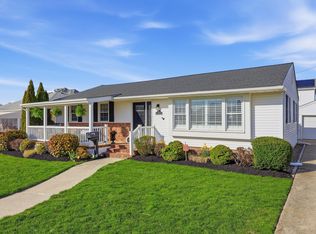 11 E Gilmar Cir, Margate, NJ