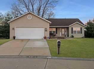 1416 Weller Dr, Shiloh, IL 62269