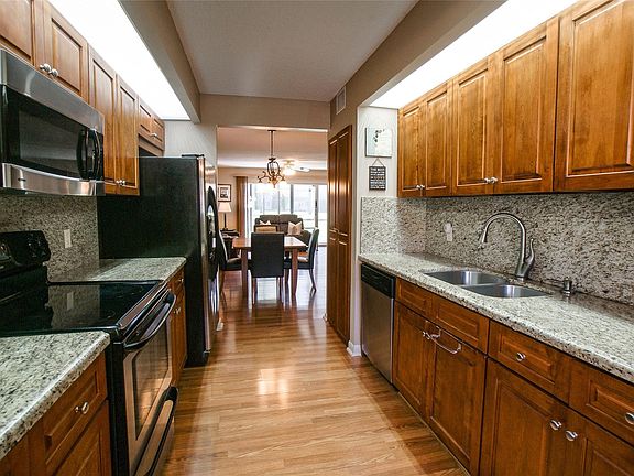 2nd image of 901 SW 138th Avenue #C101