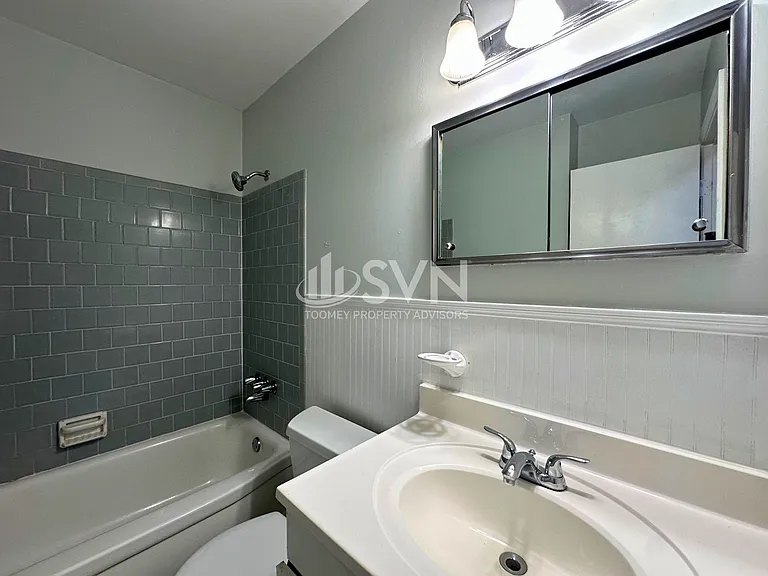110 Windsor Dr — Photo 18