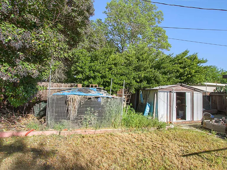 1945 Lehigh Dr — Photo 3