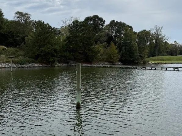 2 Oyster Poin #2, White Stone, VA 22578